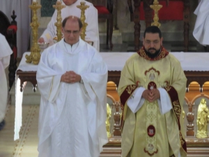 Homenagem da Família da APAE aos Padres Dehon e Enderson